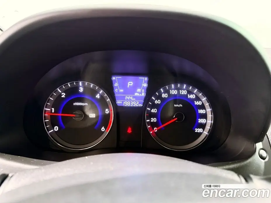 Hyundai Accent 2012 1.6 автомат (гидро), фото 5