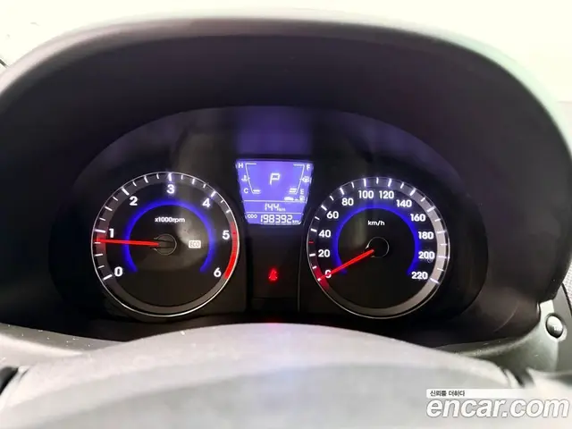 Hyundai Accent 2012 1.6 автомат (гидро), миниатюра 5