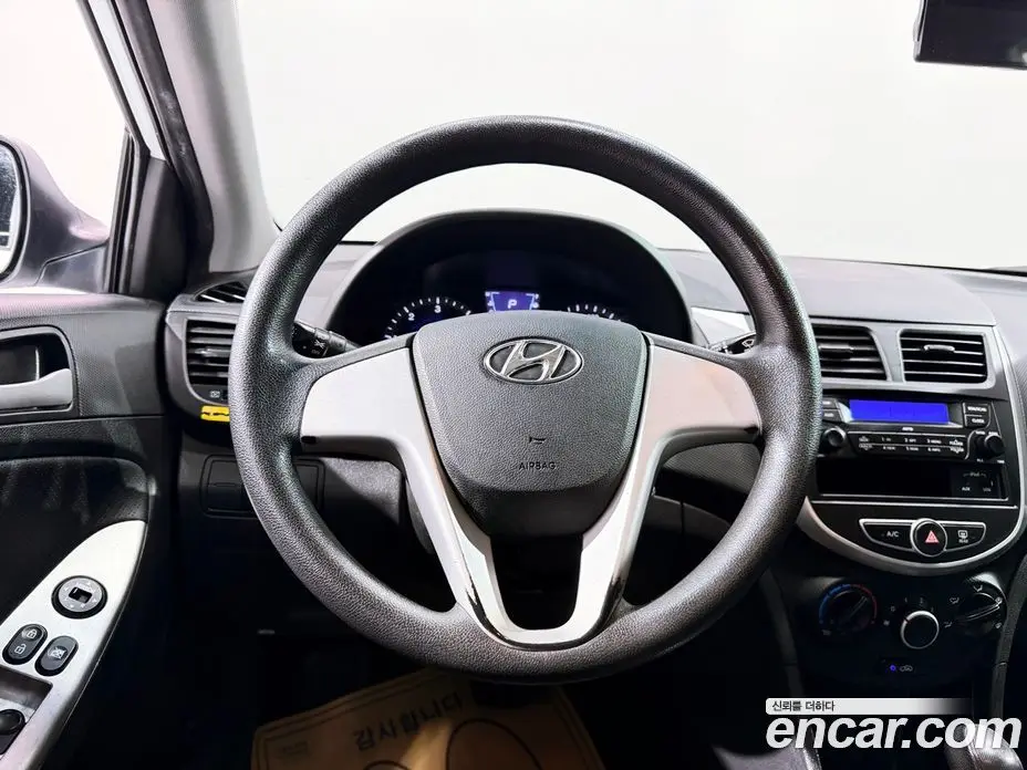 Hyundai Accent 2012 1.6 автомат (гидро), фото 6