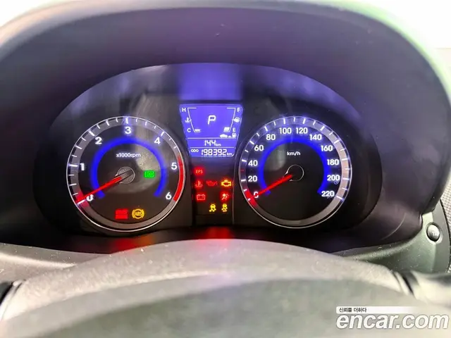 Hyundai Accent 2012 1.6 автомат (гидро), миниатюра 7