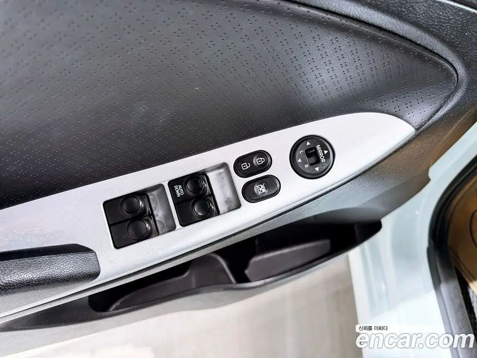Hyundai Accent 2012 1.6 автомат (гидро), фото 10