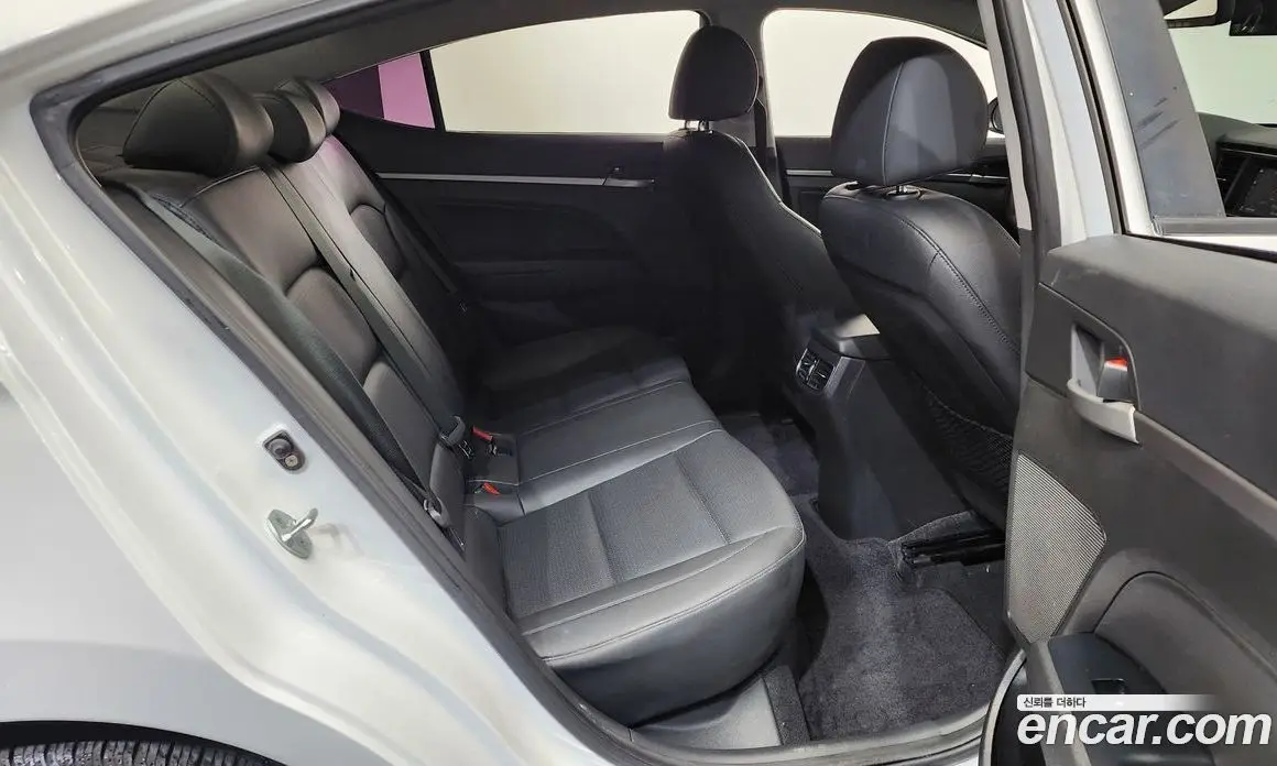 Hyundai Avante 2015 1.6 автомат (гидро), фото 11