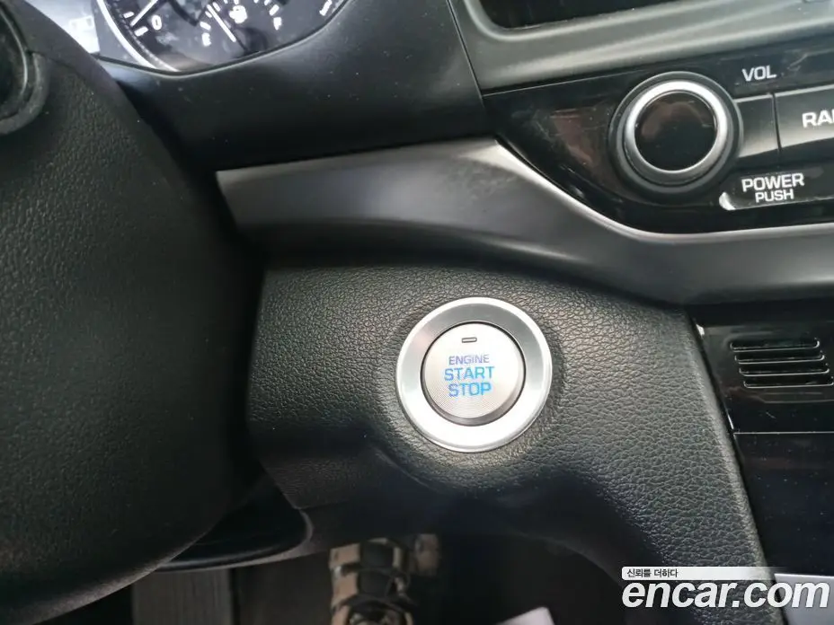 Hyundai Avante 2019 1.6 автомат (гидро), фото 16