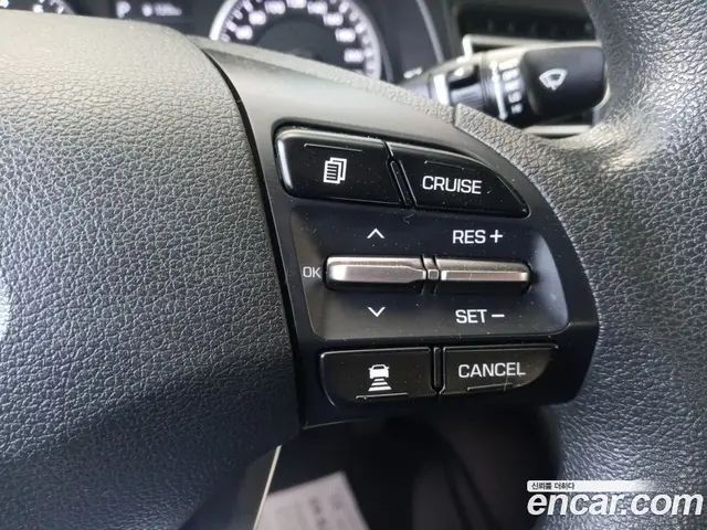 Hyundai Avante 2019 1.6 автомат (гидро), миниатюра 10