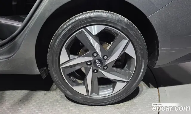 Hyundai Avante 2020 1.6 автомат (гидро), миниатюра 5 Hyundai Avante 2020 1.6 автомат (гидро), миниатюра 5