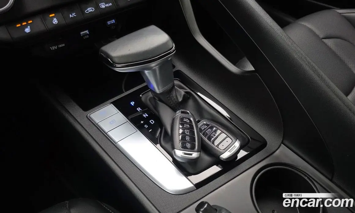 Hyundai Avante 2021 1.6 автомат (гидро), фото 9