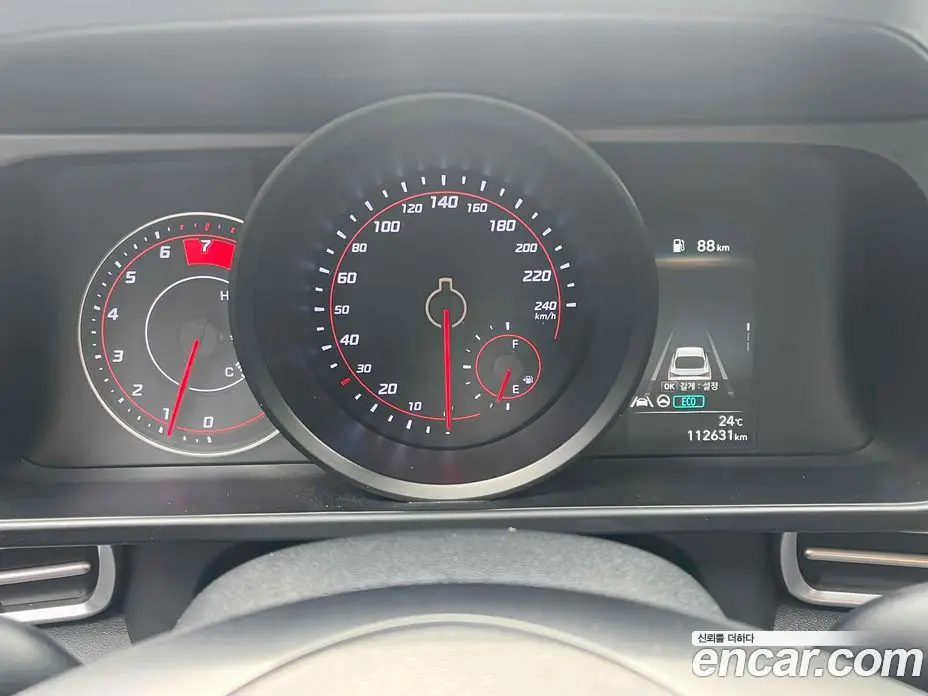 Hyundai Avante 2021 1.6 автомат (гидро), фото 13