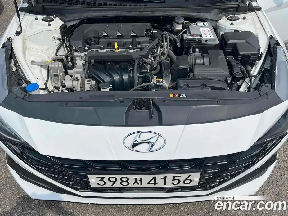 Hyundai Avante 2021 1.6 автомат (гидро), фото 8