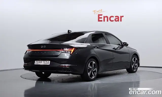 Hyundai Avante 2022 1.6 автомат (гидро), миниатюра 2
