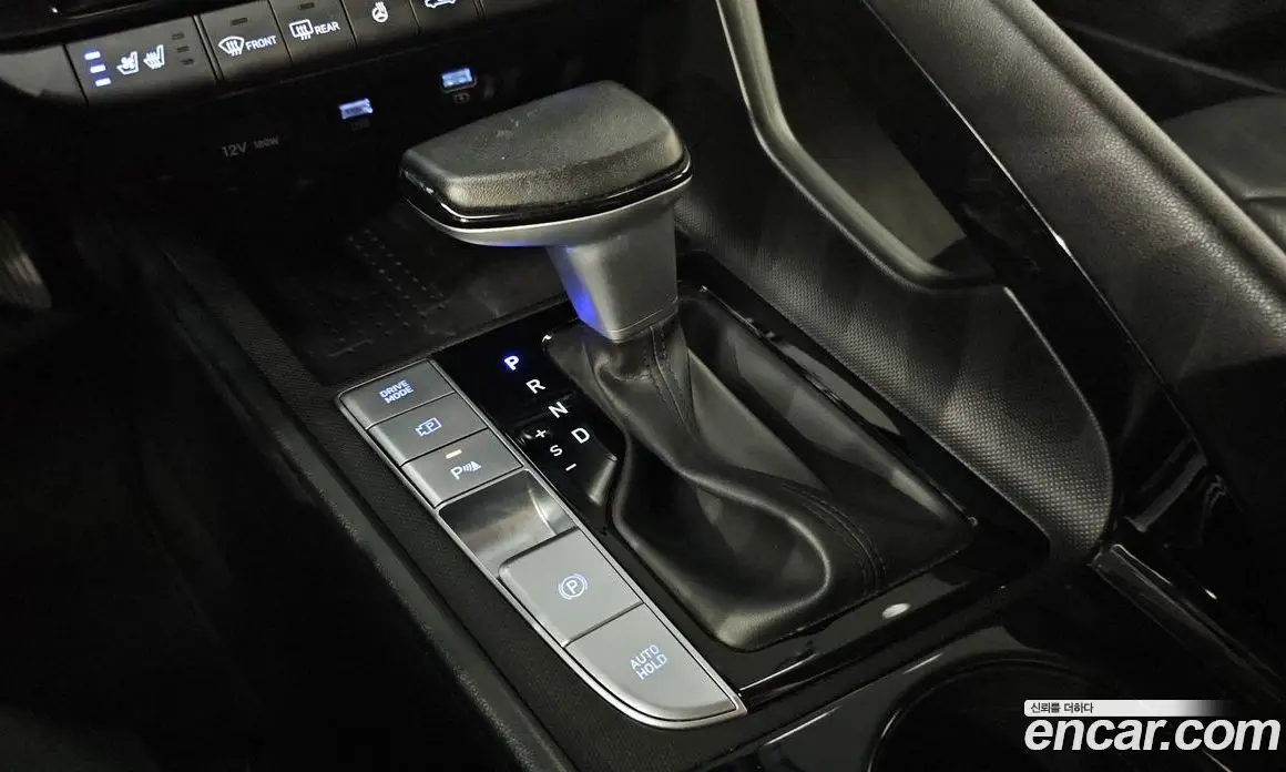 Hyundai Avante 2022 1.6 автомат (гидро), фото 12