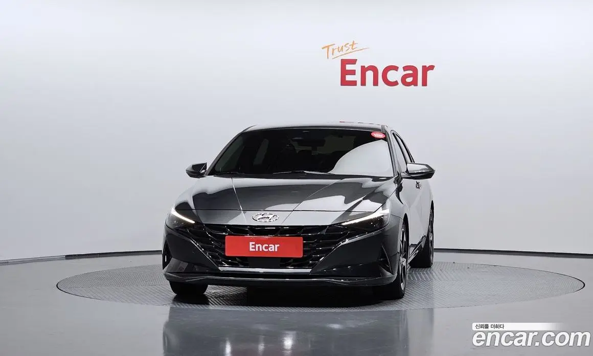 Hyundai Avante 2022 1.6 автомат (гидро), фото 3