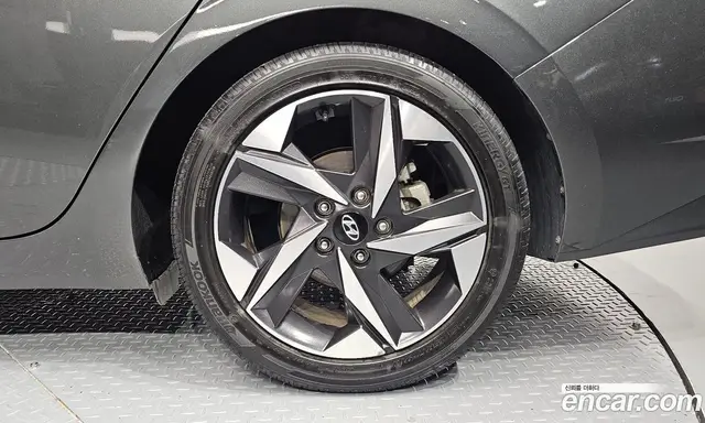 Hyundai Avante 2022 1.6 автомат (гидро), миниатюра 7