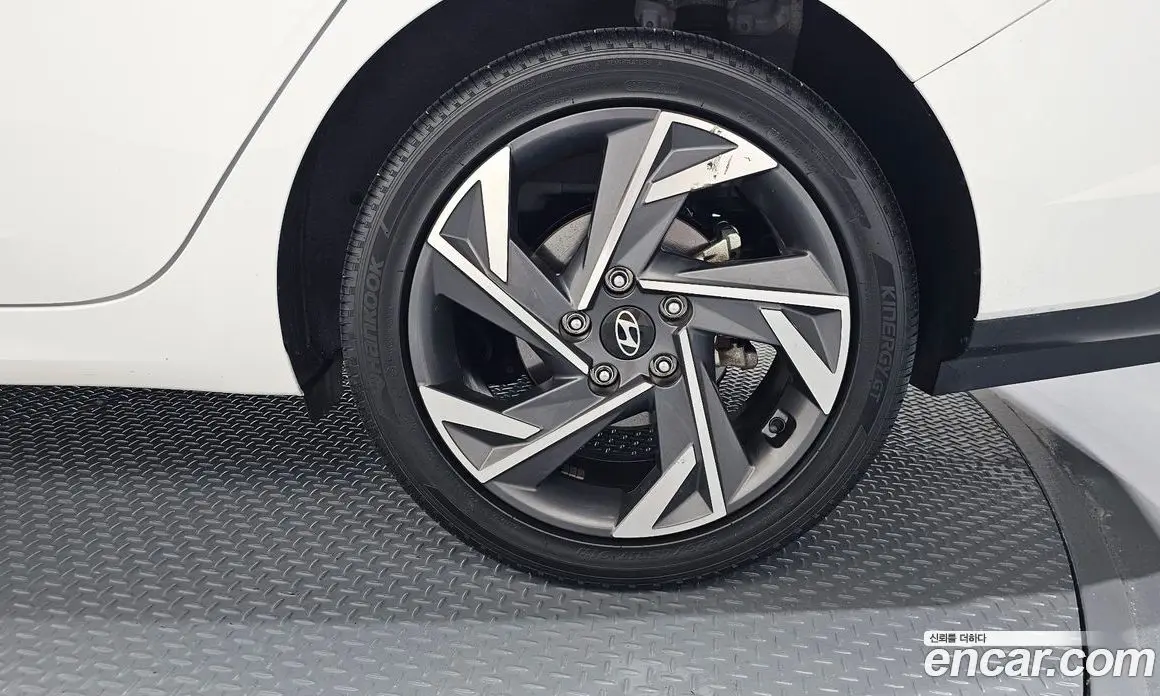 Hyundai Avante 2024 1.6 автомат (гидро), фото 7 Hyundai Avante 2024 1.6 автомат (гидро), фото 7