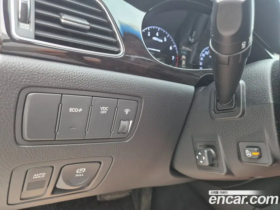 Hyundai Genesis 2013 3.3 автомат (гидро), фото 11