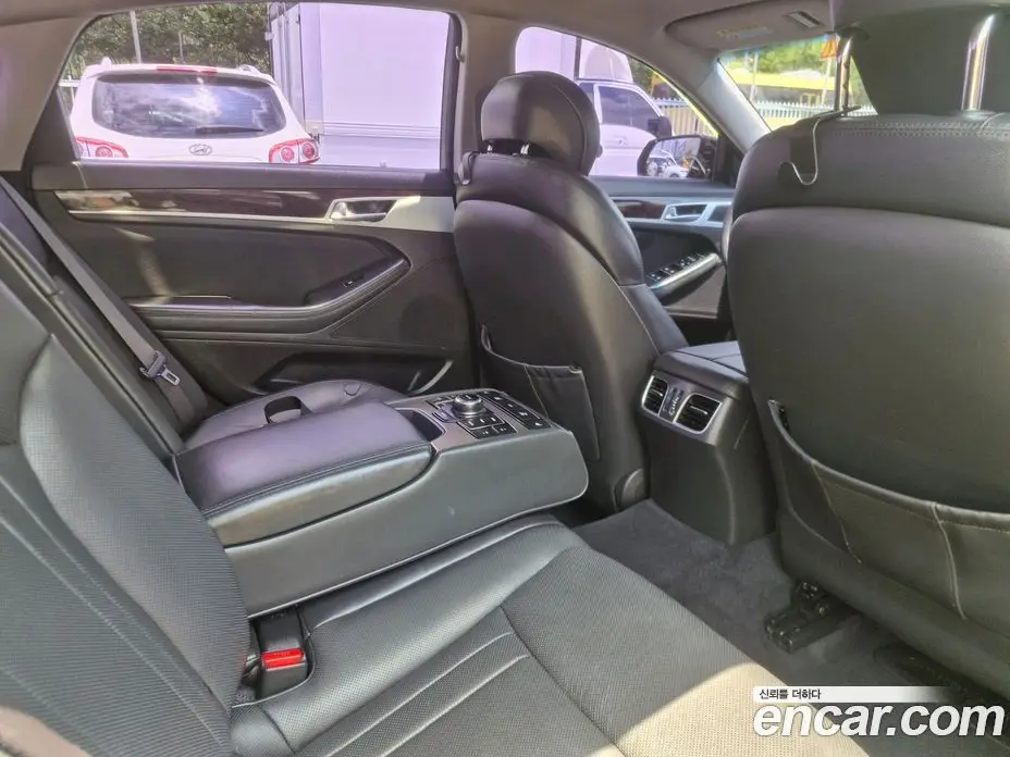 Hyundai Genesis 2014 3.3 автомат (гидро), фото 6