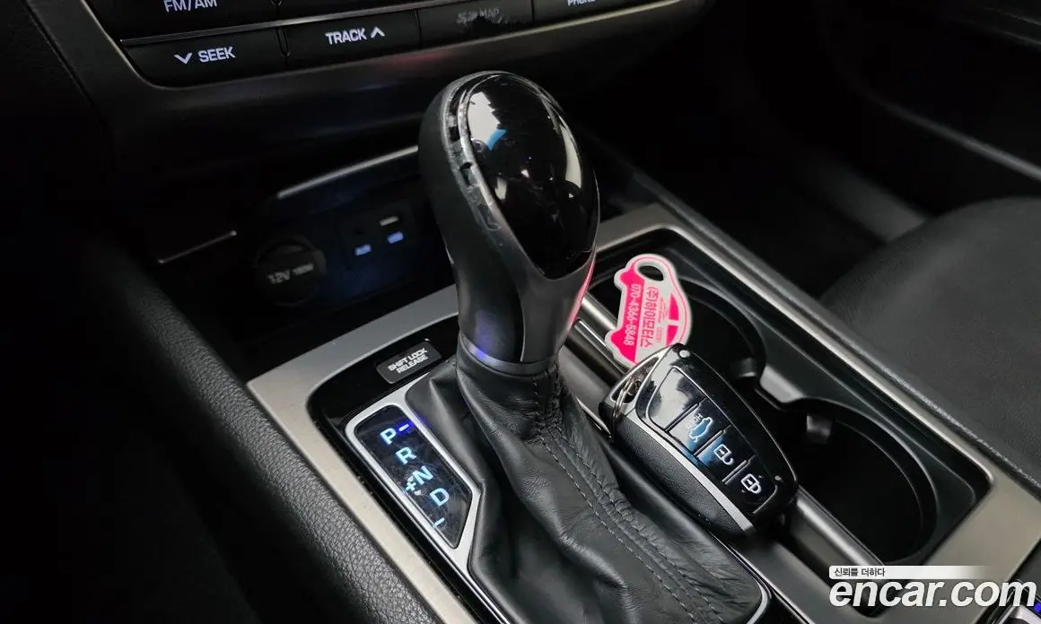 Hyundai Genesis 2015 3.3 автомат (гидро), фото 9