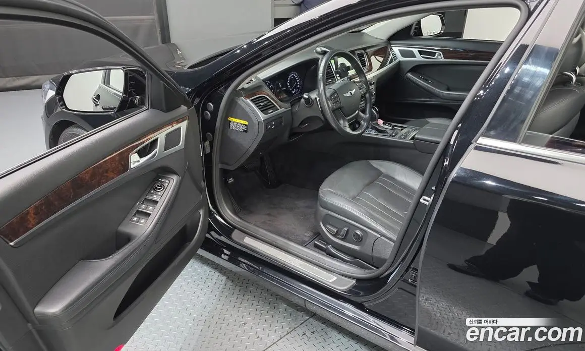 Hyundai Genesis 2015 3.3 автомат (гидро), фото 10