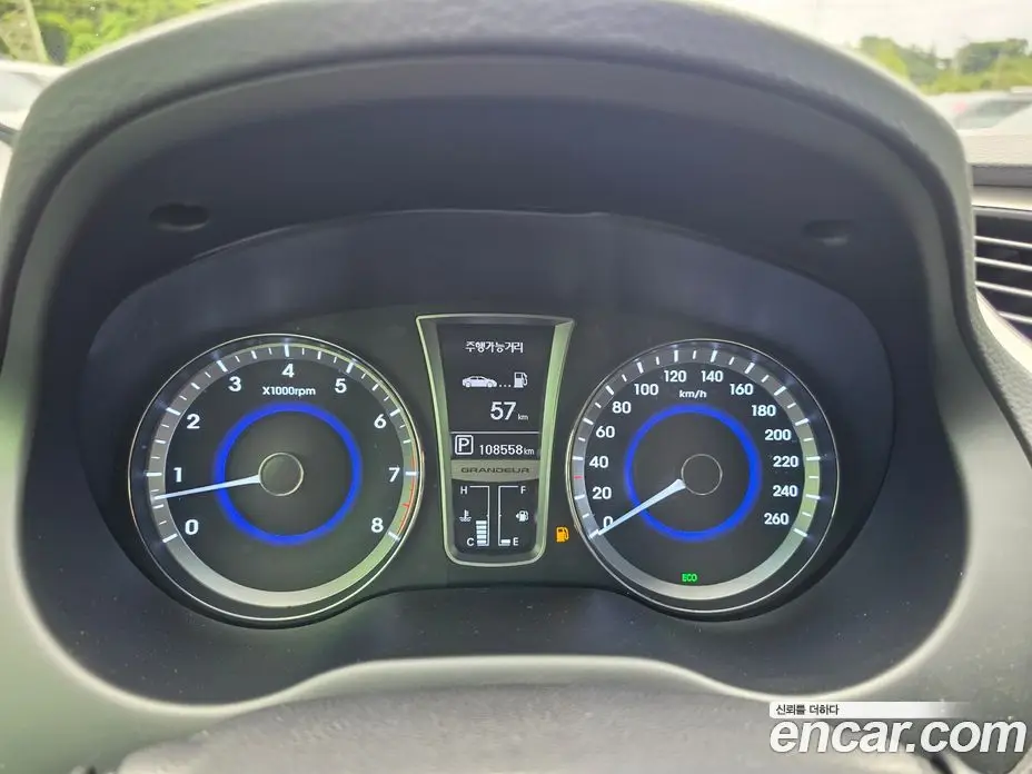 Hyundai Grandeur 2012 3.0 автомат (гидро), фото 13 Hyundai Grandeur 2012 3.0 автомат (гидро), фото 13
