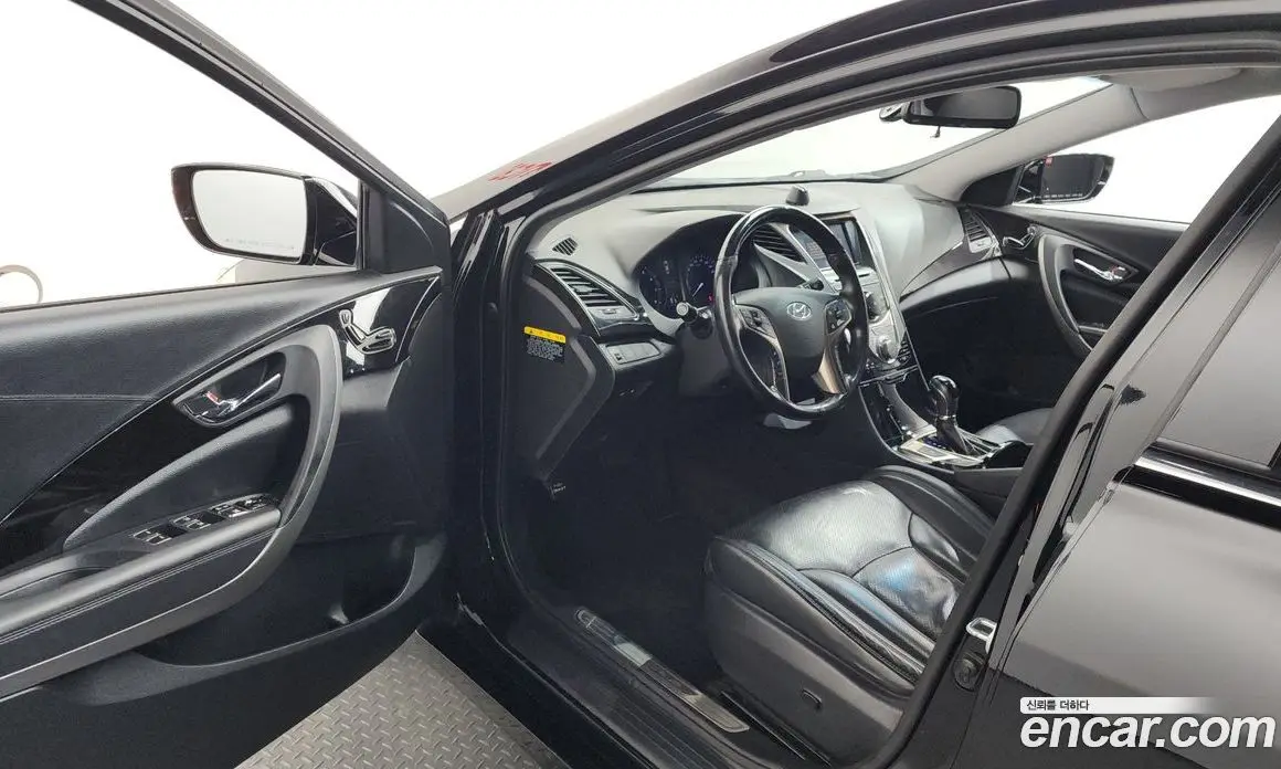Hyundai Grandeur 2012 3.0 автомат (гидро), фото 13