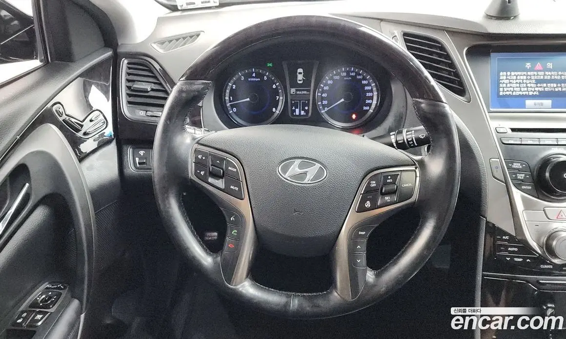 Hyundai Grandeur 2012 3.0 автомат (гидро), фото 19