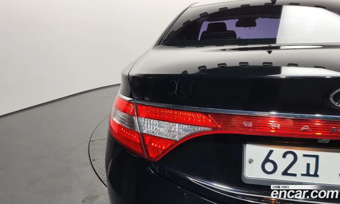 Hyundai Grandeur 2012 3.0 автомат (гидро), фото 9