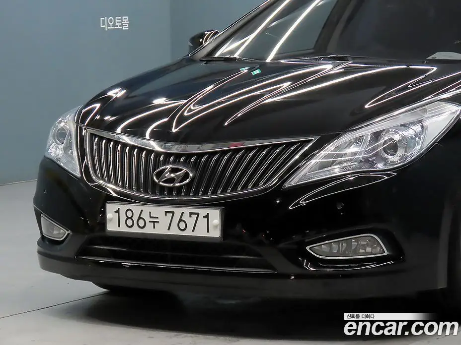 Hyundai Grandeur 2013 3.0 автомат (гидро), фото 16