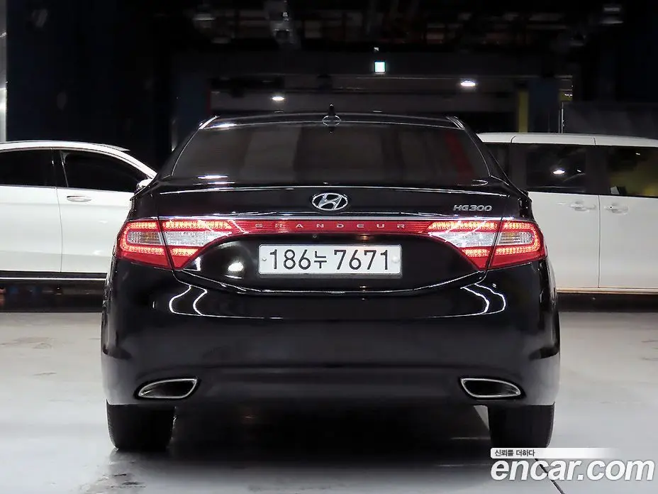 Hyundai Grandeur 2013 3.0 автомат (гидро), фото 3