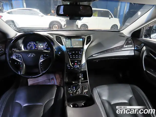 Hyundai Grandeur 2013 3.0 автомат (гидро), миниатюра 5
