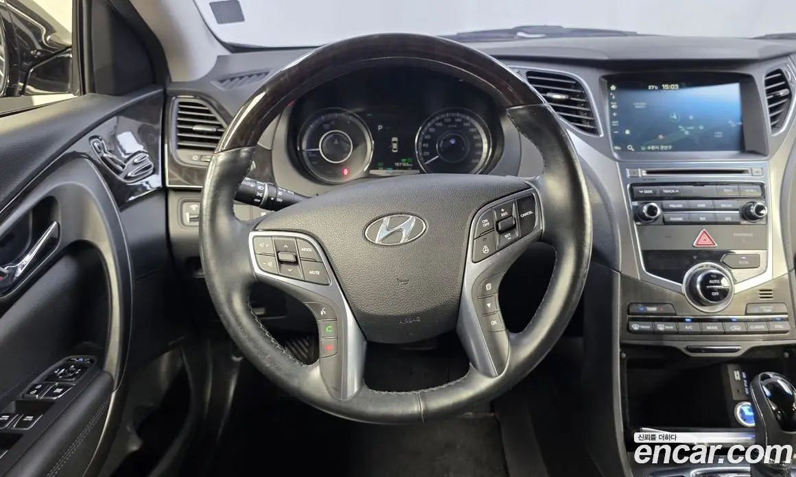 Hyundai Grandeur 2016 2.4 автомат (гидро), фото 13