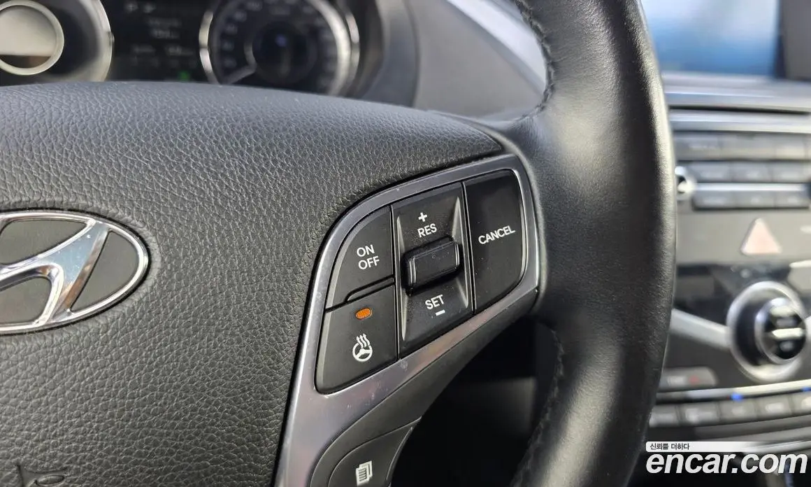 Hyundai Grandeur 2016 2.4 автомат (гидро), фото 18