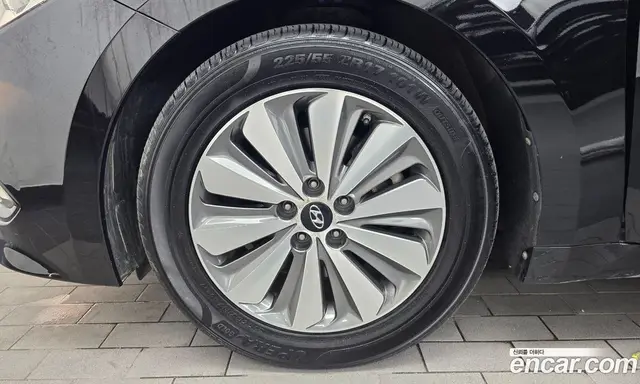 Hyundai Grandeur 2016 2.4 автомат (гидро), миниатюра 5