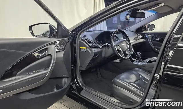 Hyundai Grandeur 2016 2.4 автомат (гидро), миниатюра 10