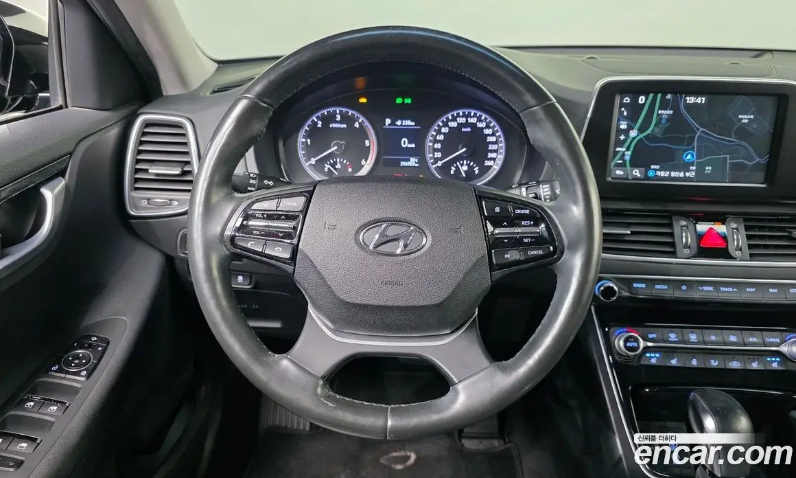 Hyundai Grandeur 2017 2.2 автомат (гидро), фото 19