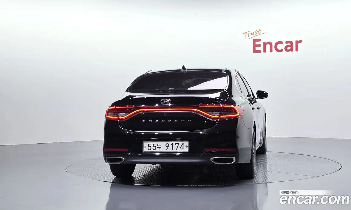 Hyundai Grandeur 2017 2.2 автомат (гидро), фото 4