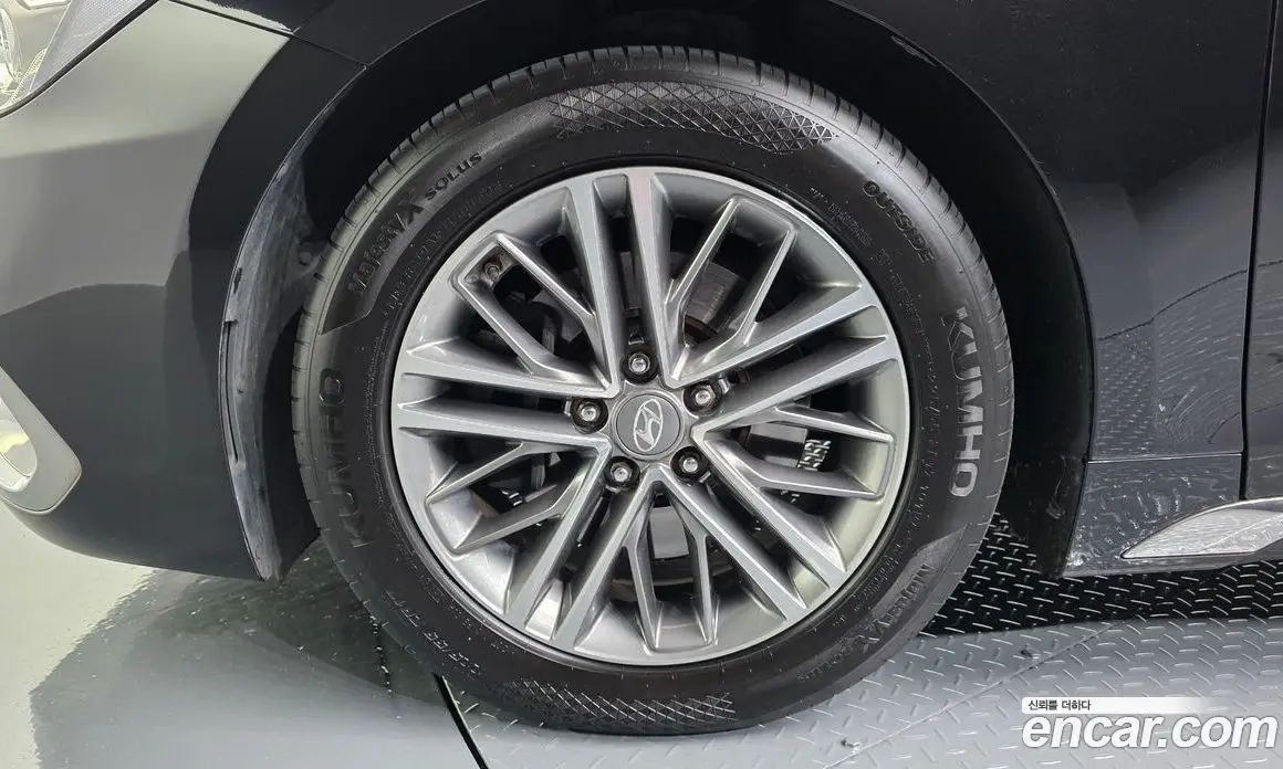 Hyundai Grandeur 2017 2.2 автомат (гидро), фото 5