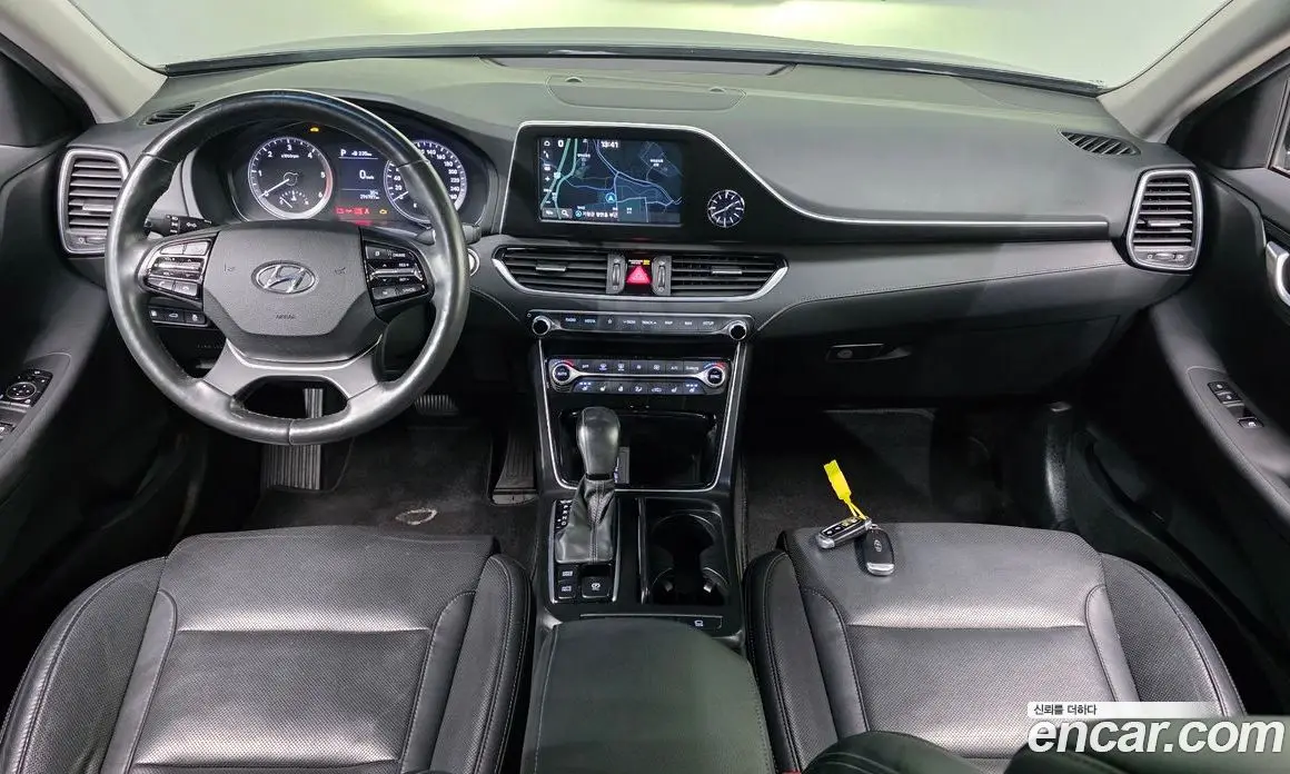Hyundai Grandeur 2017 2.2 автомат (гидро), фото 10