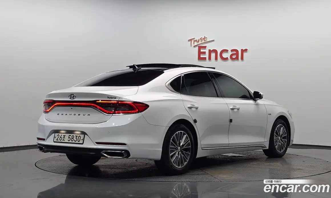 Hyundai Grandeur 2019 2.4 автомат (гидро), фото 1 Hyundai Grandeur 2019 2.4 автомат (гидро), фото 1