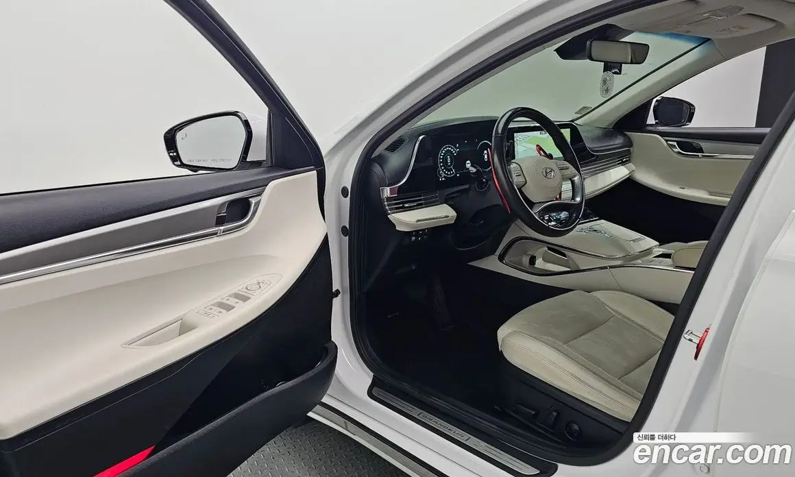Hyundai Grandeur 2022 2.4 автомат (гидро), фото 13