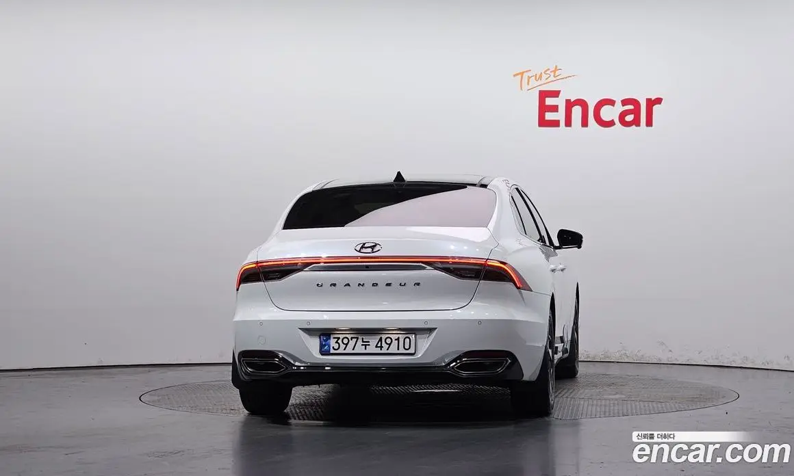 Hyundai Grandeur 2022 2.4 автомат (гидро), фото 4
