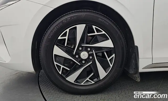 Hyundai Grandeur 2022 2.4 автомат (гидро), миниатюра 5