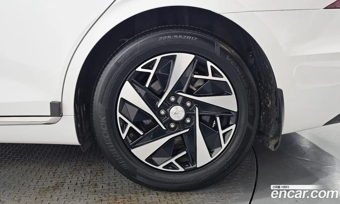 Hyundai Grandeur 2022 2.4 автомат (гидро), фото 7