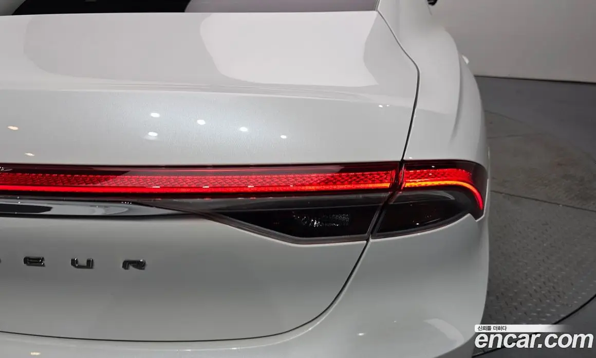 Hyundai Grandeur 2022 2.4 автомат (гидро), фото 9