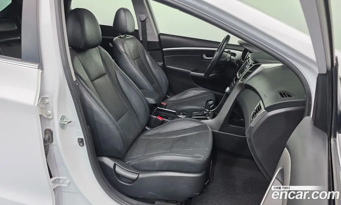 Hyundai i30 2014 1.6 автомат (гидро), фото 11