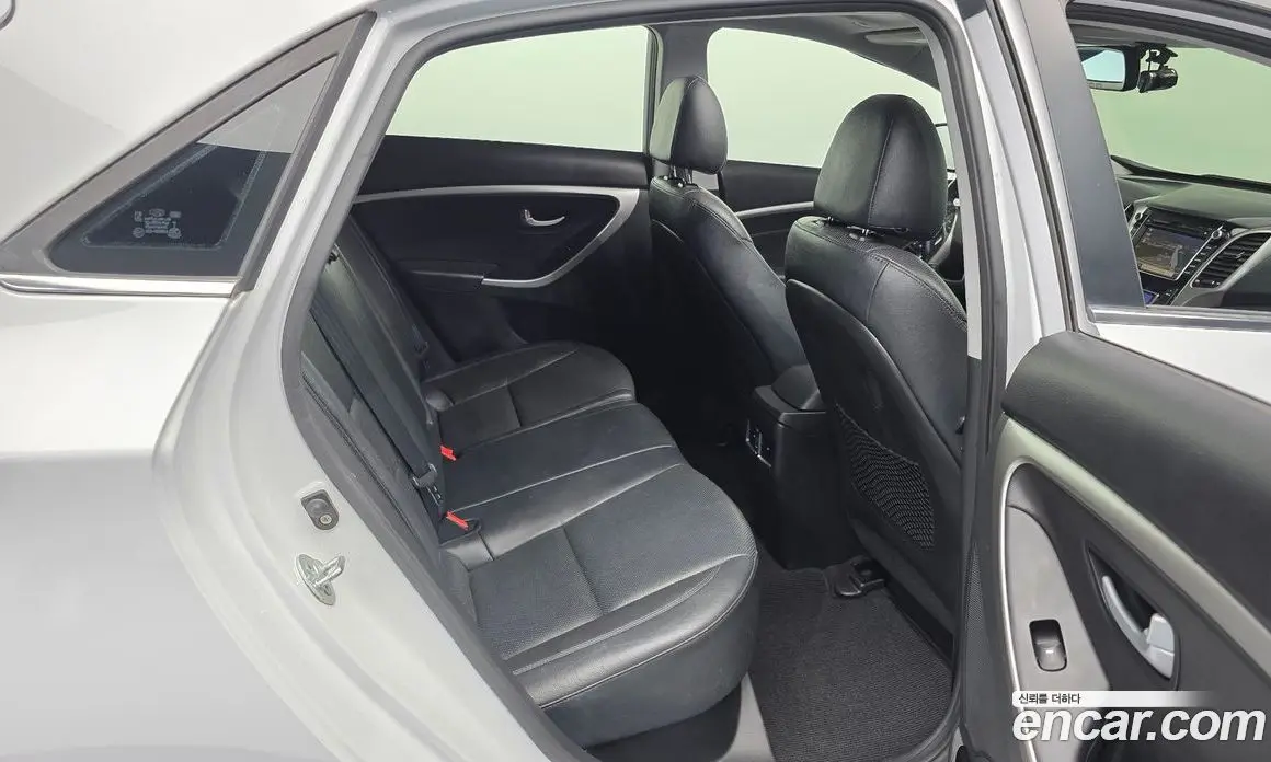 Hyundai i30 2014 1.6 автомат (гидро), фото 12