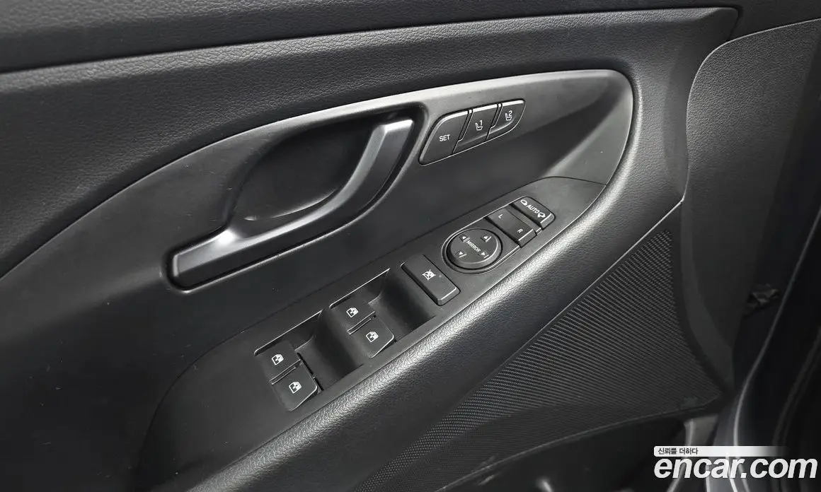 Hyundai i30 2019 1.6 автомат (гидро), фото 16