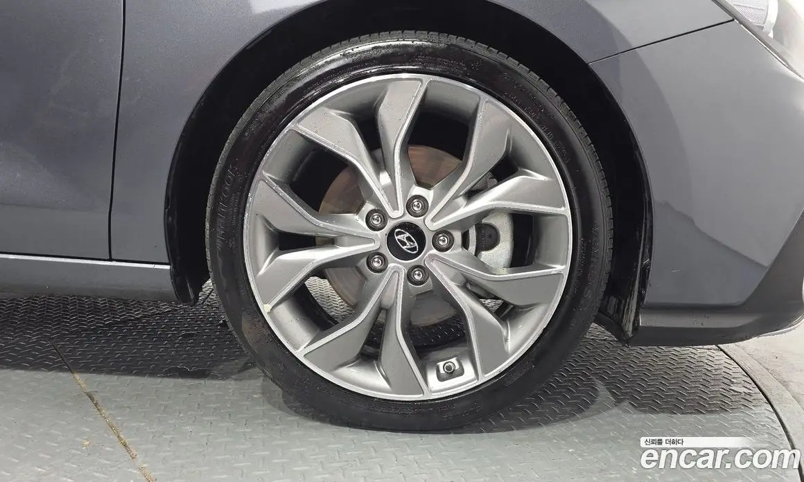 Hyundai i30 2019 1.6 автомат (гидро), фото 5
