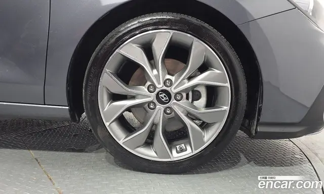 Hyundai i30 2019 1.6 автомат (гидро), миниатюра 5