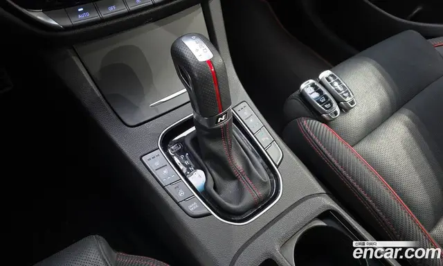 Hyundai i30 2019 1.6 автомат (гидро), миниатюра 9