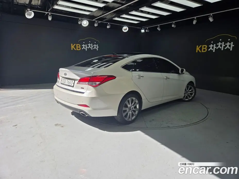 Hyundai i40 2012 2.0 автомат (гидро), фото 4 Hyundai i40 2012 2.0 автомат (гидро), фото 4