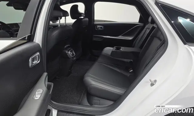 Hyundai Ioniq 6 2023 0.1 автомат (гидро), миниатюра 11